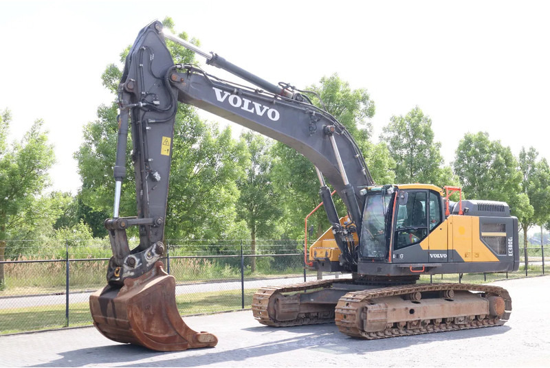 Volvo EC380EL | EC 380 EL | BUCKET | QUICK COUPLER - Bandgrävare: bild 2 Volvo EC380EL | EC 380 EL | BUCKET | QUICK COUPLER - Bandgrävare: bild 2