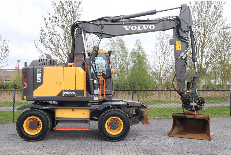 Volvo EWR 170 E | ROTOTILT | BUCKET | DOZERBLADE | TRAILER HYDR - Grävmaskin på däck: bild 4 Volvo EWR 170 E | ROTOTILT | BUCKET | DOZERBLADE | TRAILER HYDR - Grävmaskin på däck: bild 4