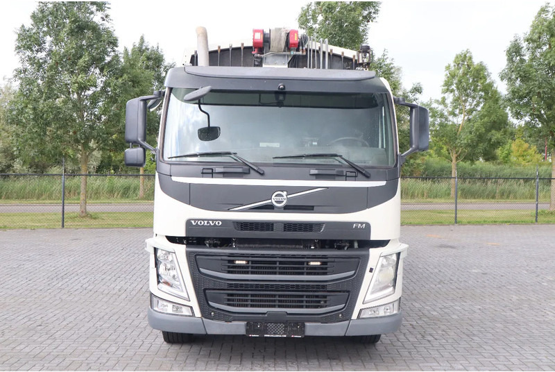 Volvo FM 330 | 6X2 | NORBA RL300 | WINCH | GARBAGE | EURO 6 - Sopbil: bild 2 Volvo FM 330 | 6X2 | NORBA RL300 | WINCH | GARBAGE | EURO 6 - Sopbil: bild 2