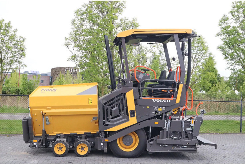 Volvo P2870 D ABG | ASPHALT PAVER | NEW / UNUSED | BOMAG BF300 - Asfaltmaskin: bild 1 Volvo P2870 D ABG | ASPHALT PAVER | NEW / UNUSED | BOMAG BF300 - Asfaltmaskin: bild 1