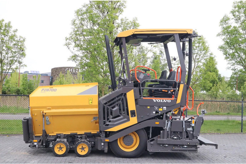 Volvo P2870 D ABG | ASPHALT PAVER | NEW / UNUSED | BOMAG BF300 - Asfaltmaskin: bild 1 Volvo P2870 D ABG | ASPHALT PAVER | NEW / UNUSED | BOMAG BF300 - Asfaltmaskin: bild 1