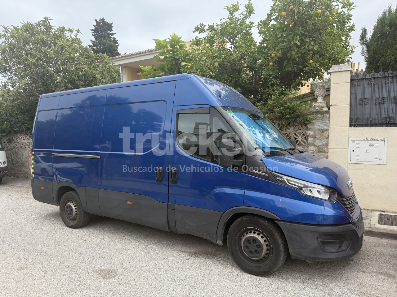 IVECO DAILY 35S16 - Volymskåp: bild 1 IVECO DAILY 35S16 - Volymskåp: bild 1