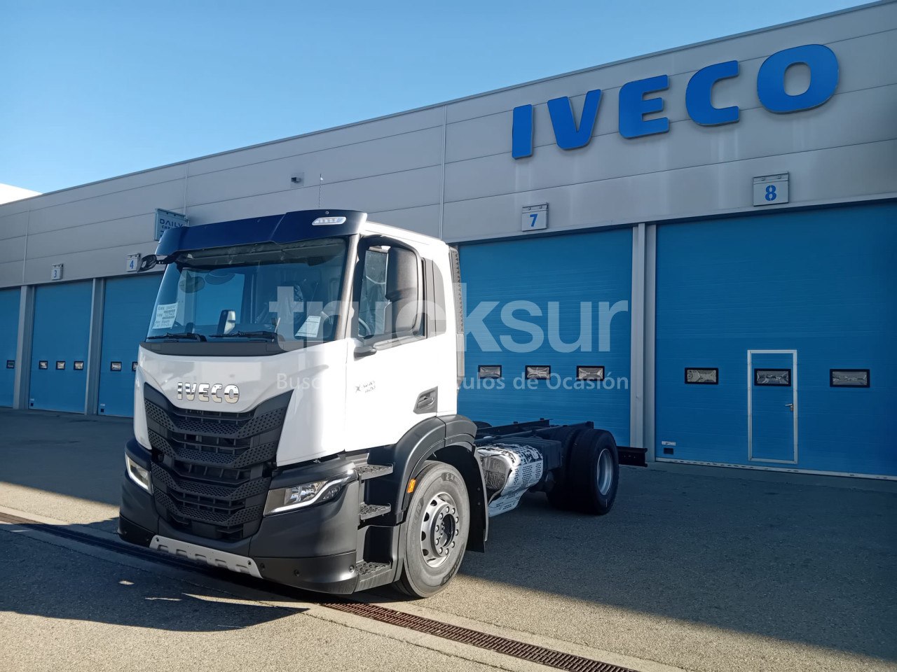 IVECO X-WAY 420 - Chassi lastbil: bild 1 IVECO X-WAY 420 - Chassi lastbil: bild 1