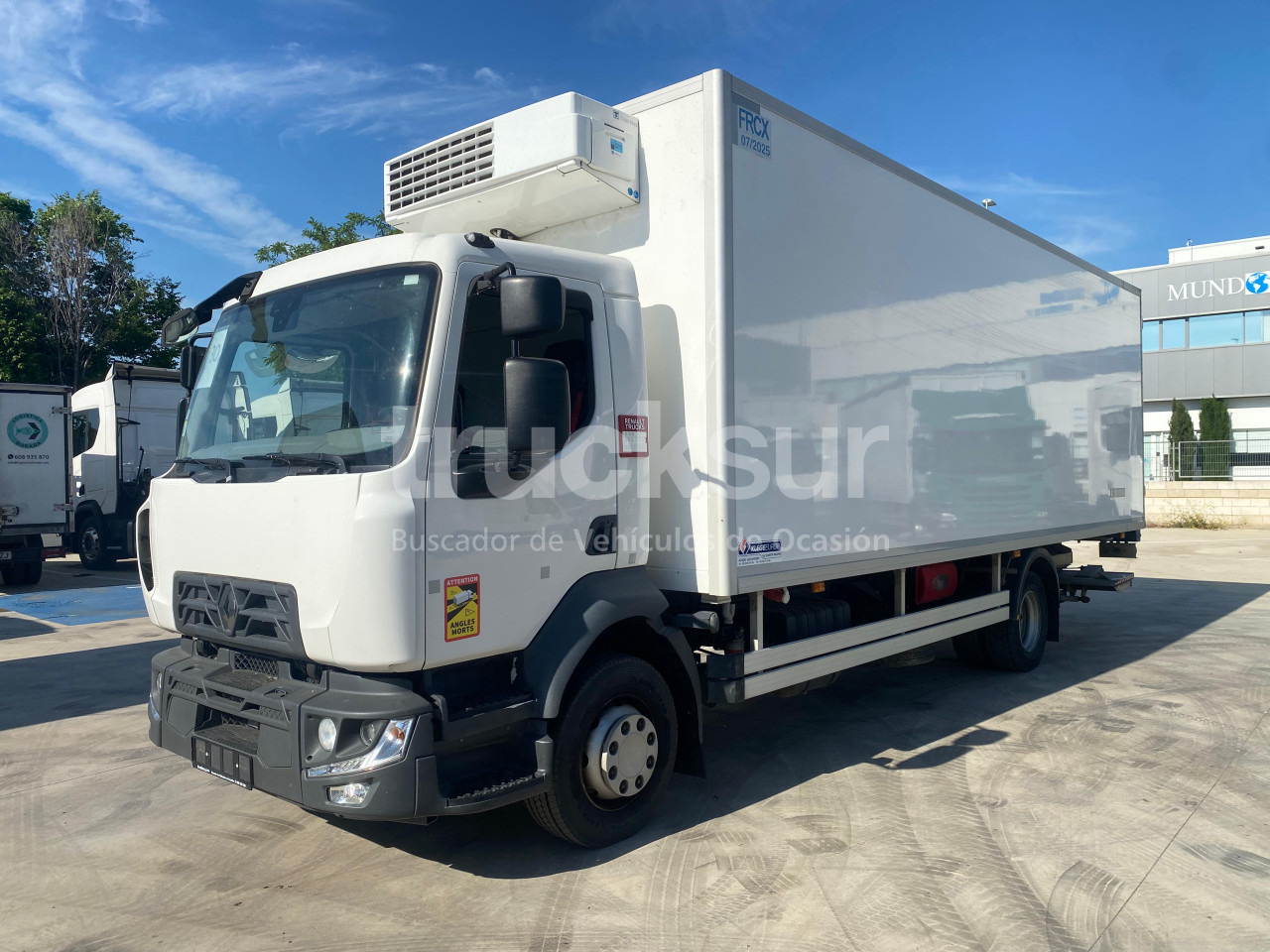 RENAULT D240.13 - Kylbil lastbil: bild 1 RENAULT D240.13 - Kylbil lastbil: bild 1