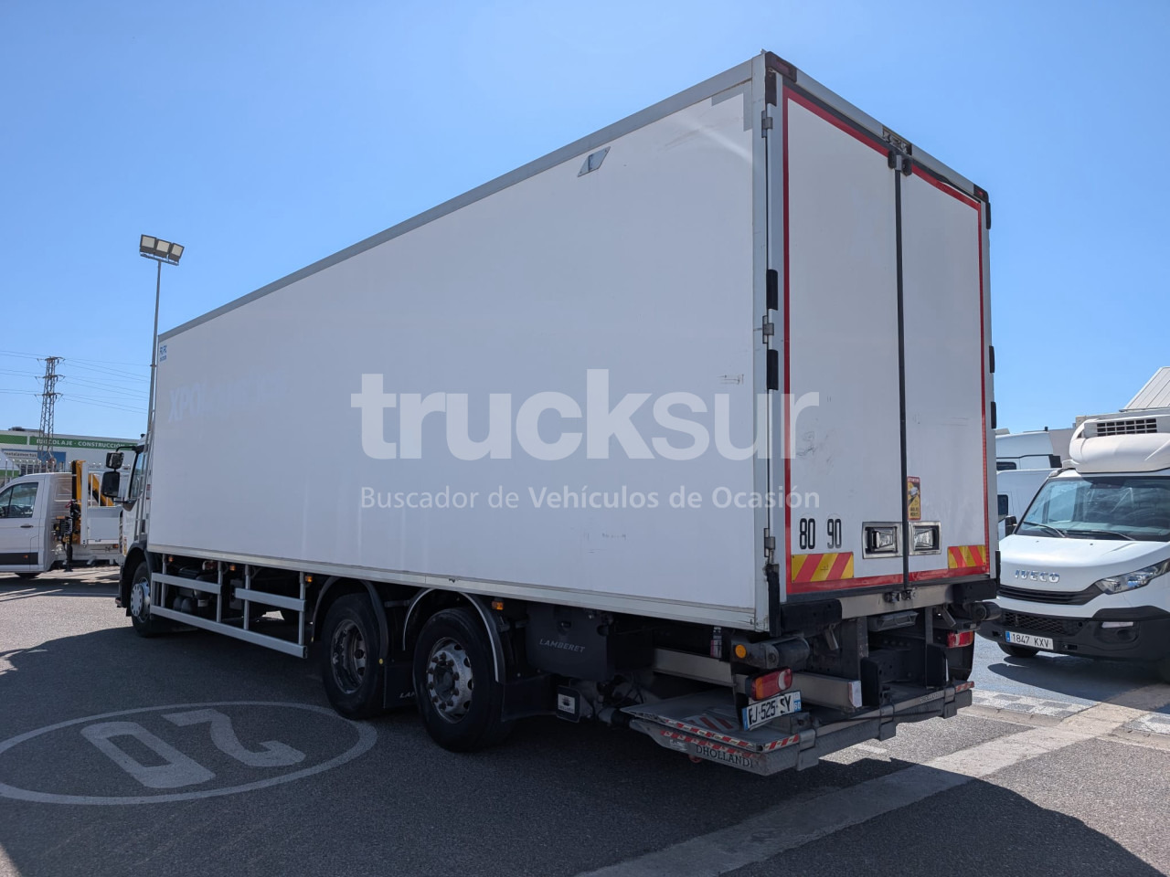 RENAULT D320.26 ejes 6x2*4 - Kylbil lastbil: bild 3 RENAULT D320.26 ejes 6x2*4 - Kylbil lastbil: bild 3