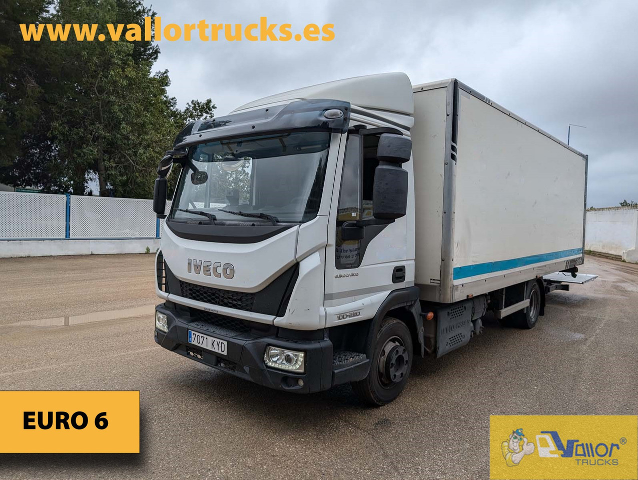 IVECO 100E22 - Lastbil med skåp: bild 2 IVECO 100E22 - Lastbil med skåp: bild 2