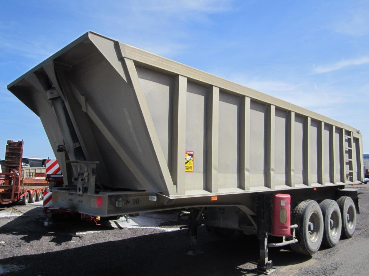 Benalu - Tippbil semitrailer: bild 1 Benalu - Tippbil semitrailer: bild 1