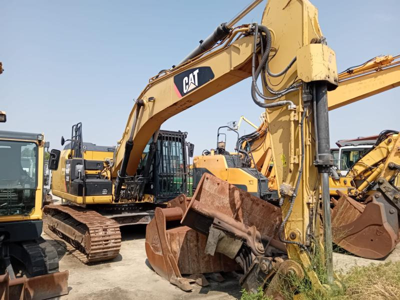 Caterpillar 320EL - Bandgrävare: bild 1 Caterpillar 320EL - Bandgrävare: bild 1