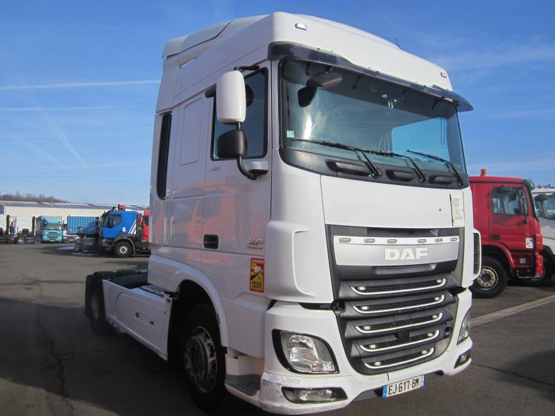 DAF XF105 460 - Dragbil: bild 2 DAF XF105 460 - Dragbil: bild 2