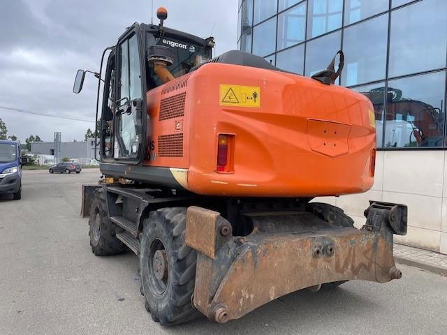 Hitachi ZX140W-5B - Grävmaskin på däck: bild 4 Hitachi ZX140W-5B - Grävmaskin på däck: bild 4