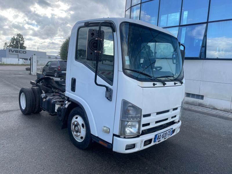 Isuzu - Chassi lastbil: bild 2 Isuzu - Chassi lastbil: bild 2
