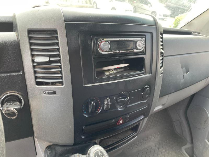 Skåpbil Mercedes Sprinter 209 CDI: bild 9