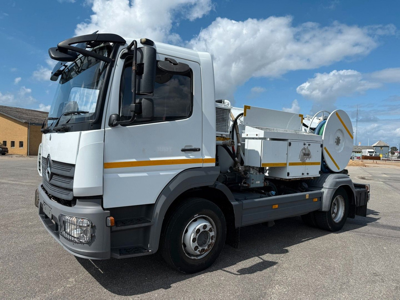 Mercedes-Benz Atego 1323 RHD Euro 6 Hvidtved Larsen Cityflex - Sugbil: bild 2 Mercedes-Benz Atego 1323 RHD Euro 6 Hvidtved Larsen Cityflex - Sugbil: bild 2