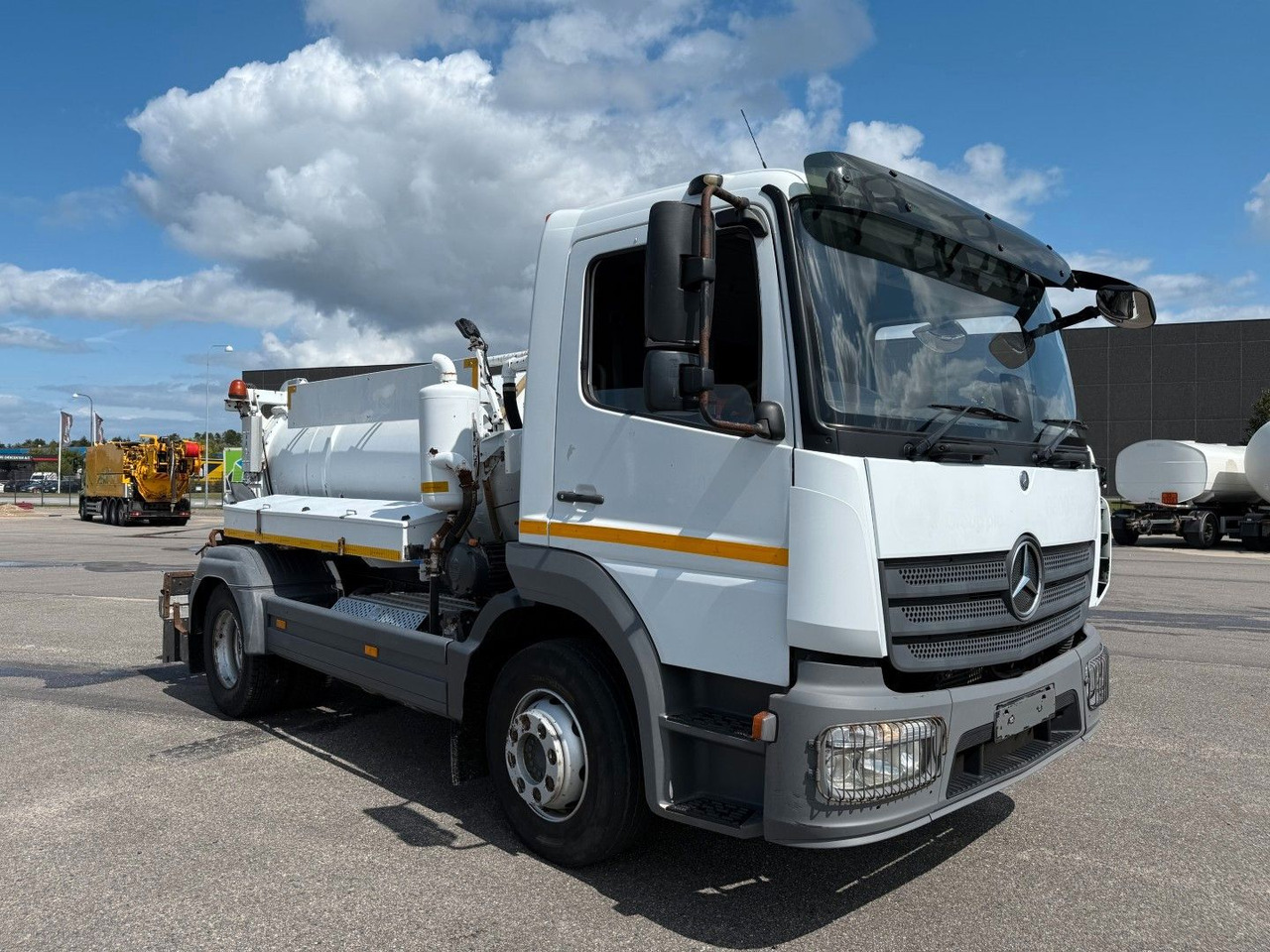 Mercedes-Benz Atego 1323 RHD Euro 6 Hvidtved Larsen Cityflex - Sugbil: bild 1 Mercedes-Benz Atego 1323 RHD Euro 6 Hvidtved Larsen Cityflex - Sugbil: bild 1