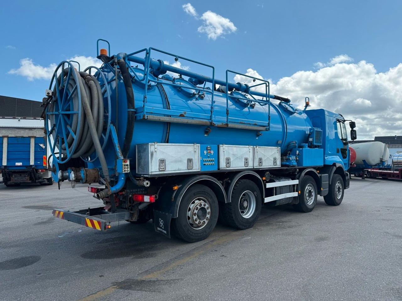 Renault Premium Lander 430.32 8x2*6 Simon Moos 18.100 L - Sugbil: bild 3 Renault Premium Lander 430.32 8x2*6 Simon Moos 18.100 L - Sugbil: bild 3