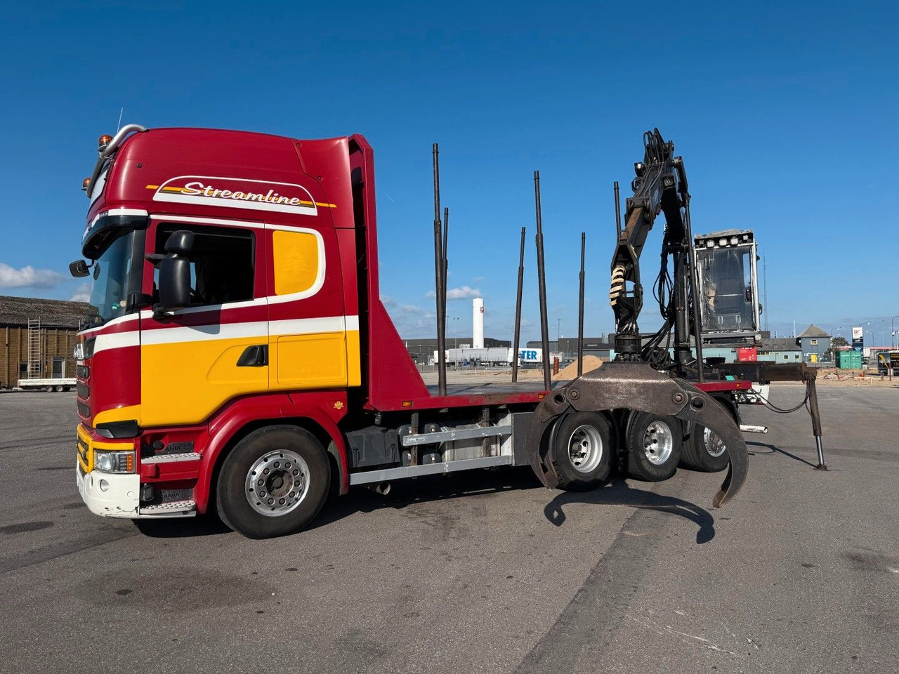 Scania R580 V8 8x4*4 Crane Kesla 21127 / Woodtransport - Kranbil: bild 1 Scania R580 V8 8x4*4 Crane Kesla 21127 / Woodtransport - Kranbil: bild 1