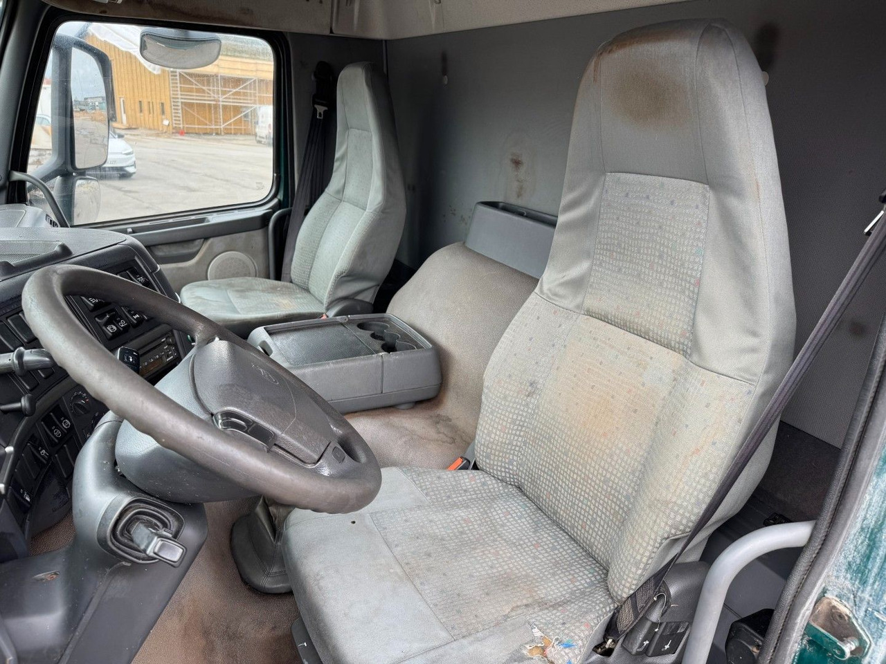 Volvo FM9 380 6x2*4 Tiertransporter / Livestock - Hästbuss: bild 5 Volvo FM9 380 6x2*4 Tiertransporter / Livestock - Hästbuss: bild 5