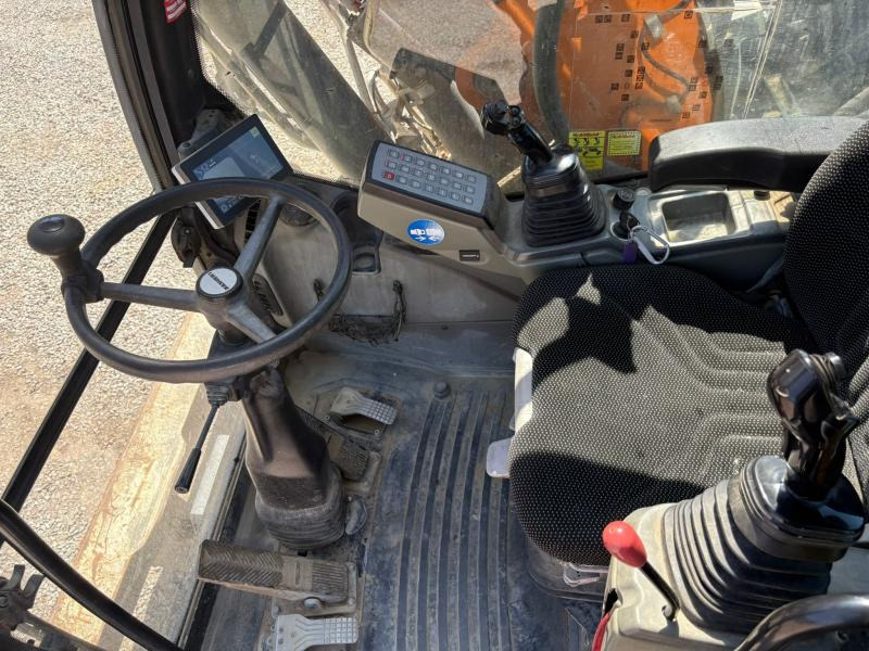 Liebherr A914 - Grävmaskin på däck: bild 5 Liebherr A914 - Grävmaskin på däck: bild 5