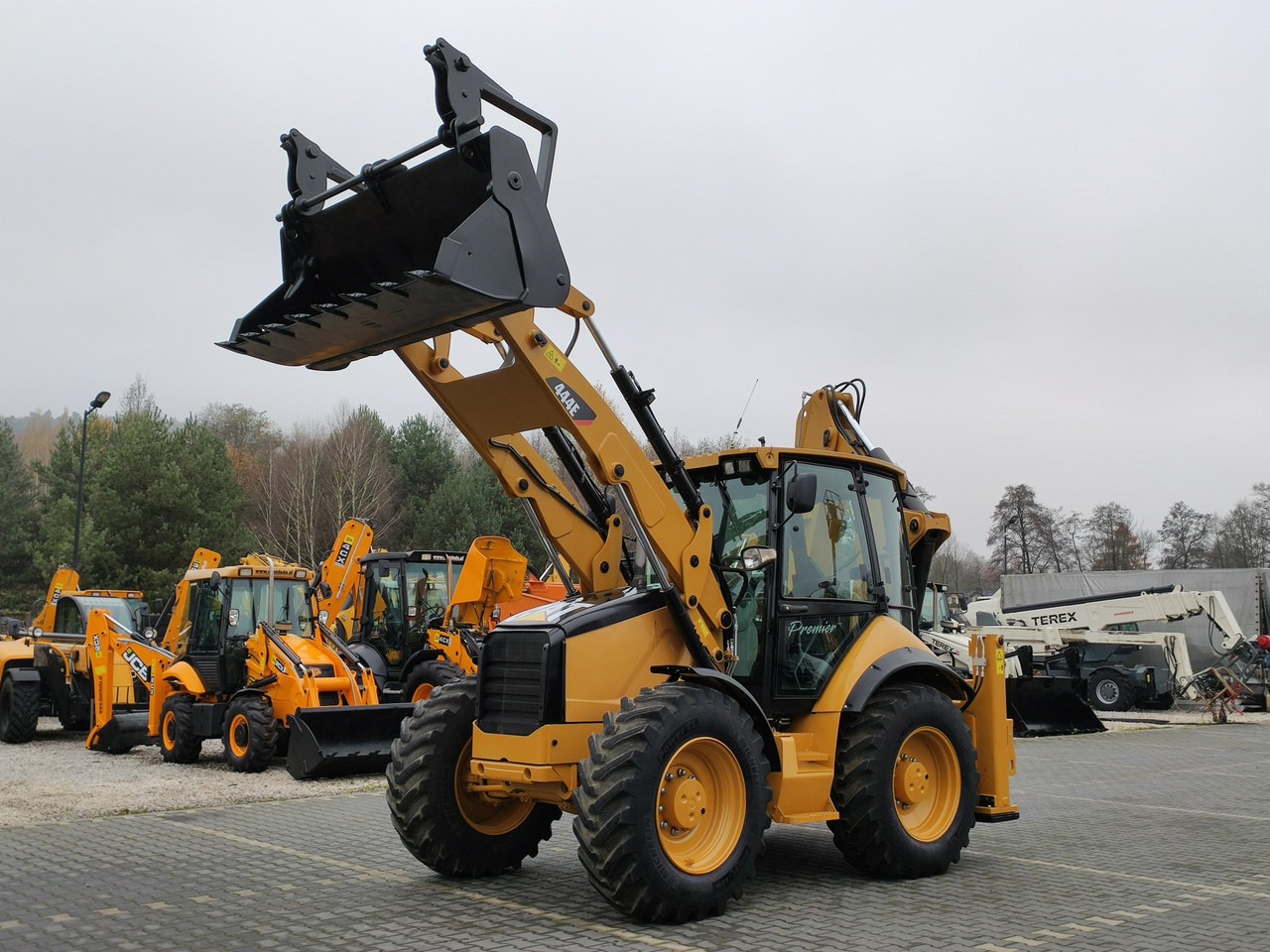 Caterpillar 444E Premier Sterowanie na Joystickach FULL OPCJA - Grävlastare: bild 1 Caterpillar 444E Premier Sterowanie na Joystickach FULL OPCJA - Grävlastare: bild 1