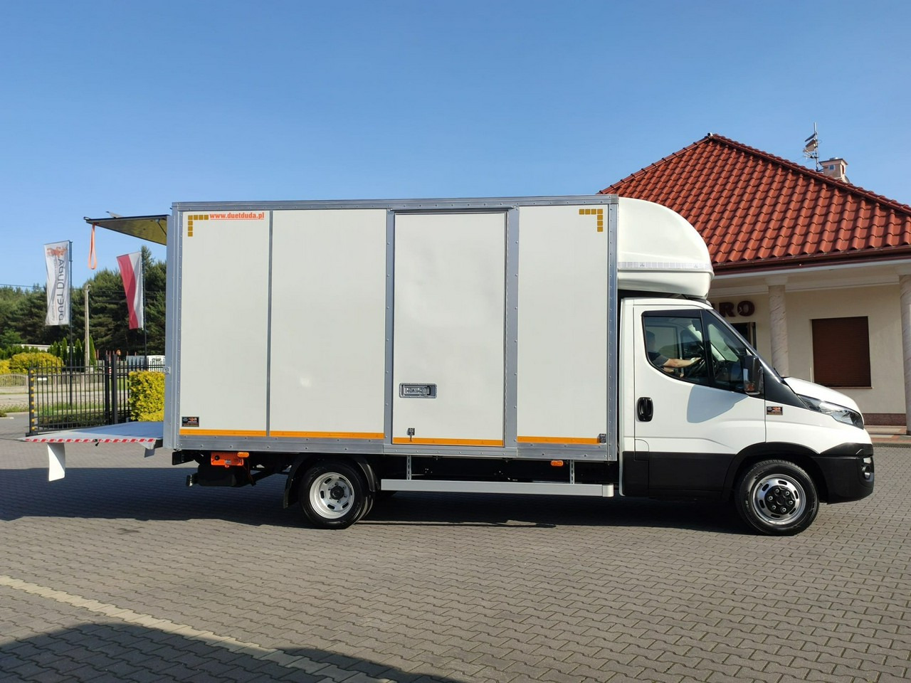 Iveco Daily 35C14 - Volymskåp: bild 2 Iveco Daily 35C14 - Volymskåp: bild 2