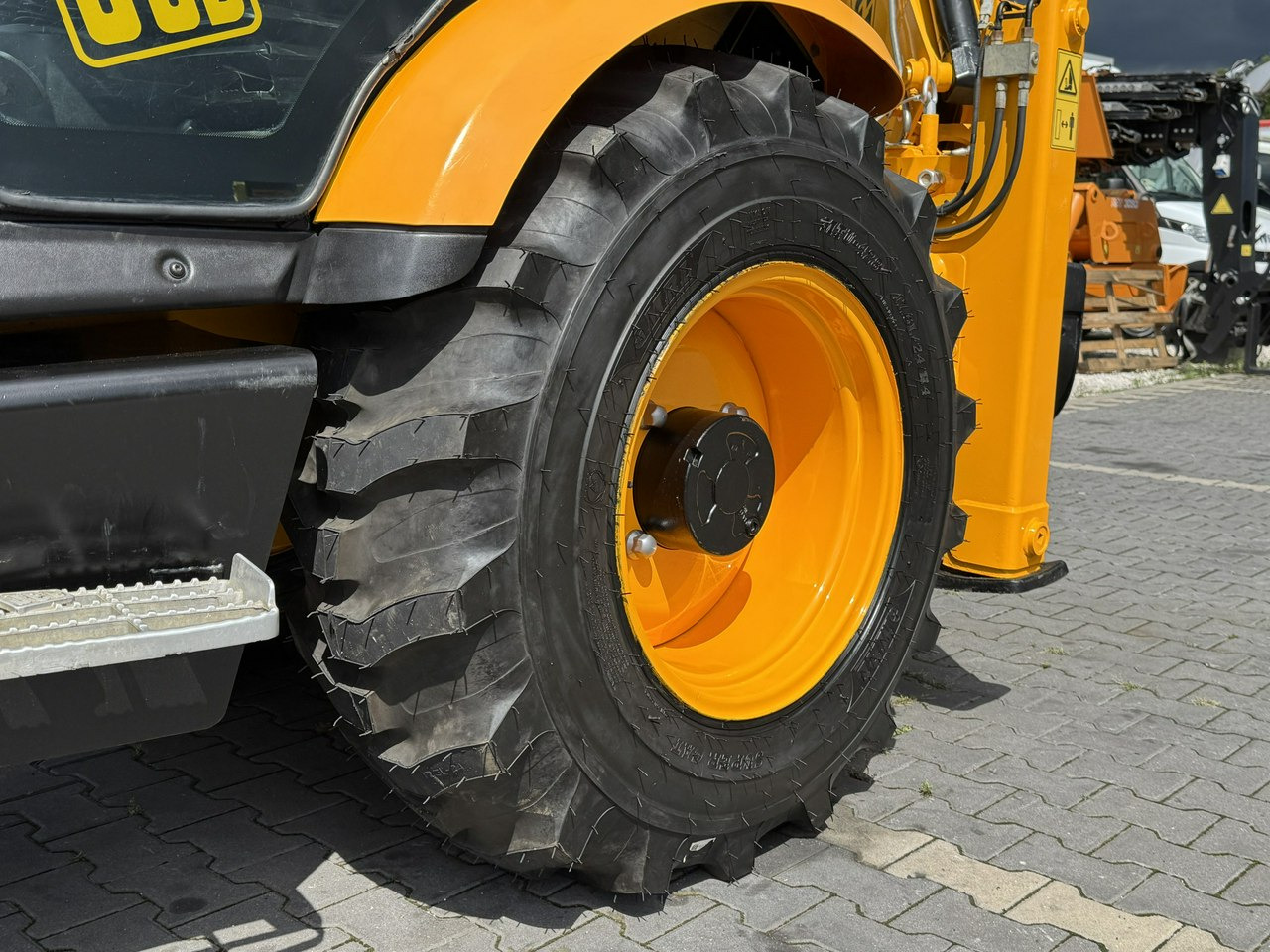 JCB MIDI CX Szybkozłącze Nowe Opony bez luzów i wycieków Super Stan - Grävlastare: bild 5 JCB MIDI CX Szybkozłącze Nowe Opony bez luzów i wycieków Super Stan - Grävlastare: bild 5