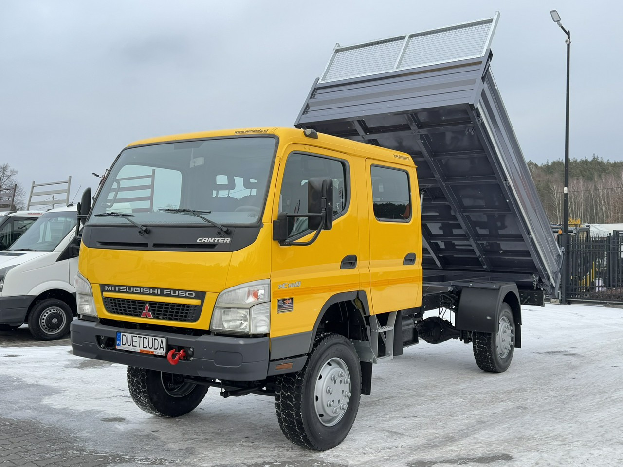 Mitsubishi Canter Fuso 4x4 17C18D 4.9/180KM Wywrotka 3-stronna - Tippbil lastbil: bild 3 Mitsubishi Canter Fuso 4x4 17C18D 4.9/180KM Wywrotka 3-stronna - Tippbil lastbil: bild 3
