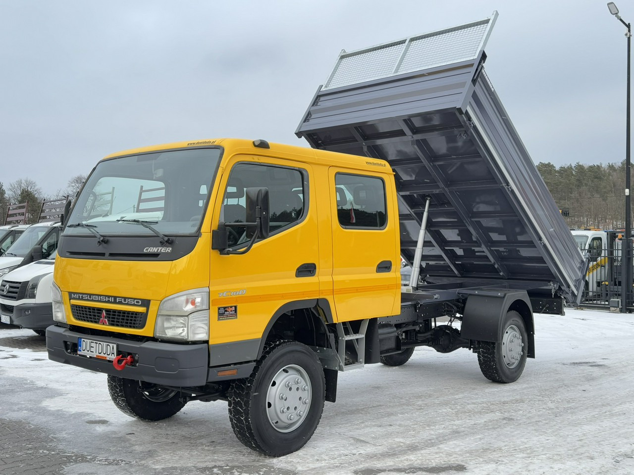 Mitsubishi Canter Fuso 4x4 17C18D 4.9/180KM Wywrotka 3-stronna - Tippbil lastbil: bild 5 Mitsubishi Canter Fuso 4x4 17C18D 4.9/180KM Wywrotka 3-stronna - Tippbil lastbil: bild 5