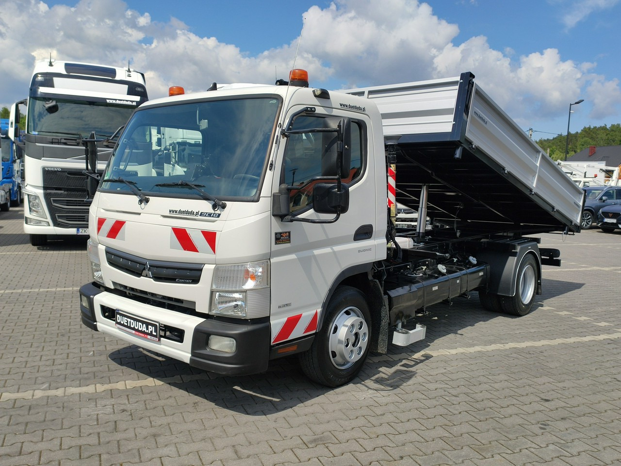 Mitsubishi Canter Fuso 9C18 3.0/180KM Automat, HDS FASSI F30 Wywrotka 3-str - Tippbil lastbil, Kranbil: bild 3 Mitsubishi Canter Fuso 9C18 3.0/180KM Automat, HDS FASSI F30 Wywrotka 3-str - Tippbil lastbil, Kranbil: bild 3