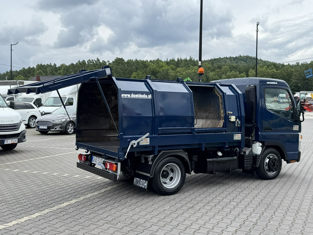 Mitsubishi Canter - Sopbil: bild 3 Mitsubishi Canter - Sopbil: bild 3