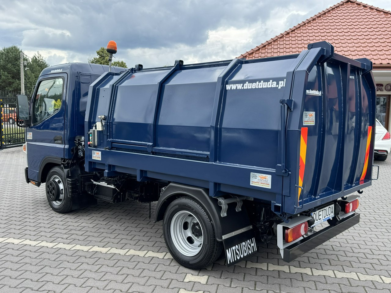 Mitsubishi Canter - Sopbil: bild 5 Mitsubishi Canter - Sopbil: bild 5