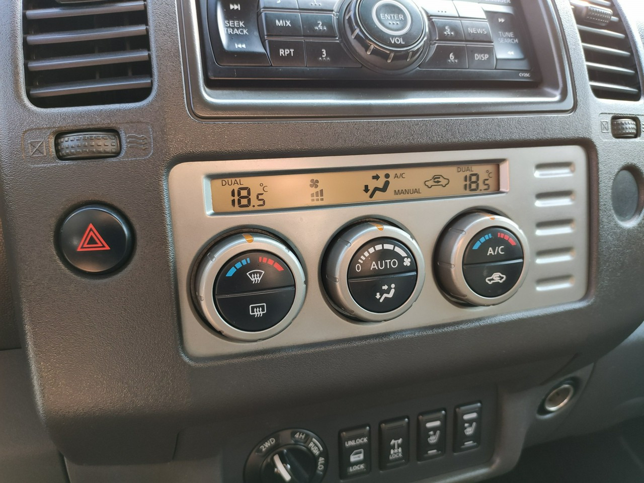 Pickup Nissan Navara: bild 23 Pickup Nissan Navara: bild 23