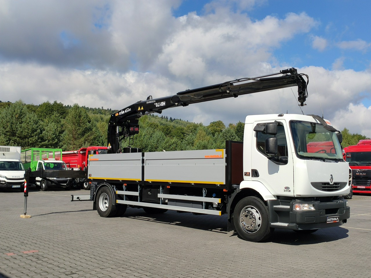 Renault Midlum 180.240DXI + HDS HYVA HB170E2 Udzwig 3.6Tony - Flakbil, Kranbil: bild 1 Renault Midlum 180.240DXI + HDS HYVA HB170E2 Udzwig 3.6Tony - Flakbil, Kranbil: bild 1