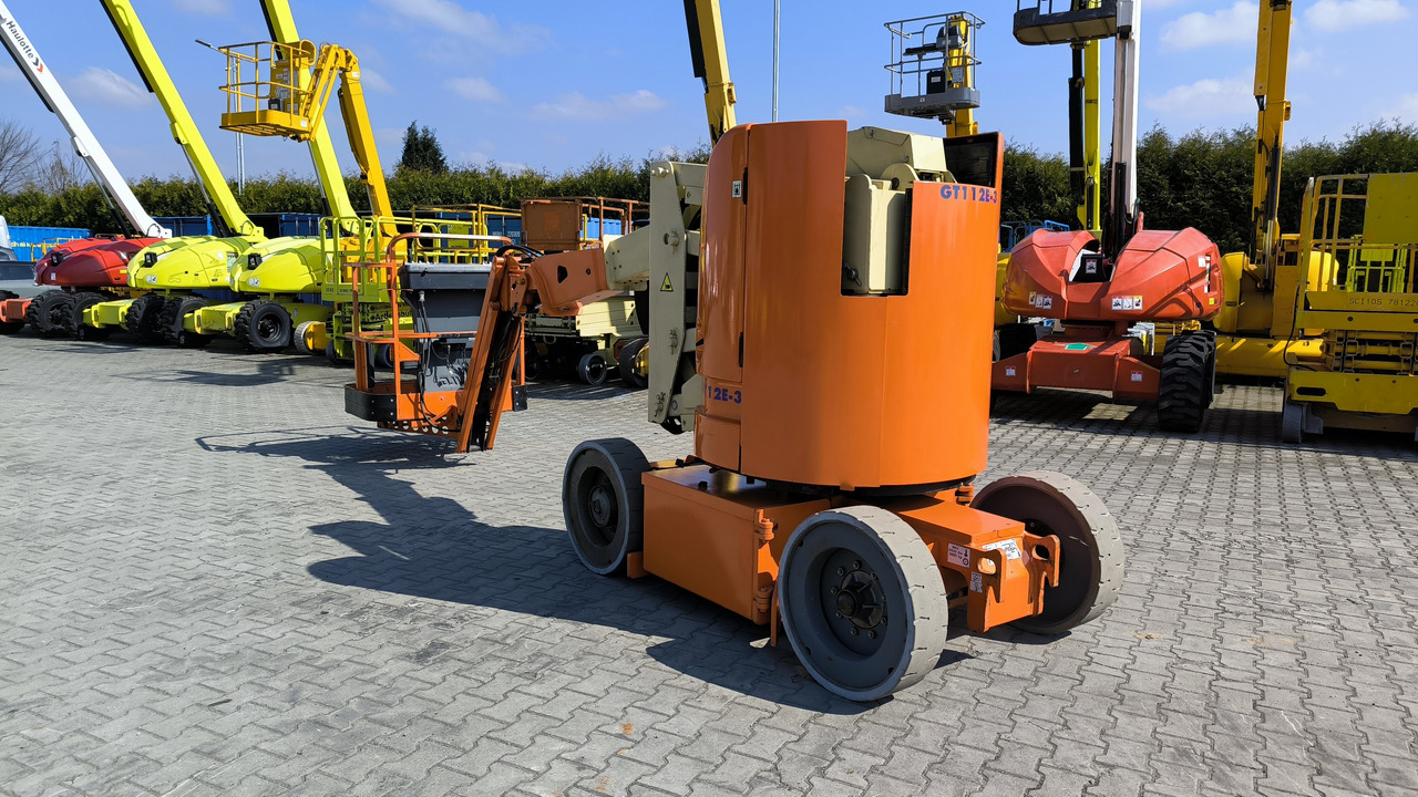 JLG E 300 AJP - Bomlift: bild 1 JLG E 300 AJP - Bomlift: bild 1