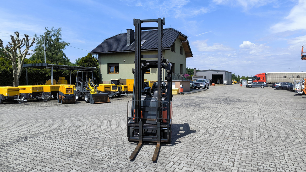 LINDE E 16 PH – 02 - Eltruck: bild 2 LINDE E 16 PH – 02 - Eltruck: bild 2