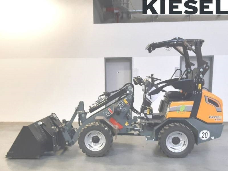 Giant G 2200 E X-Tra Elektro / electric - Kompaktlastare/ Slirstyrda lastare: bild 1 Giant G 2200 E X-Tra Elektro / electric - Kompaktlastare/ Slirstyrda lastare: bild 1