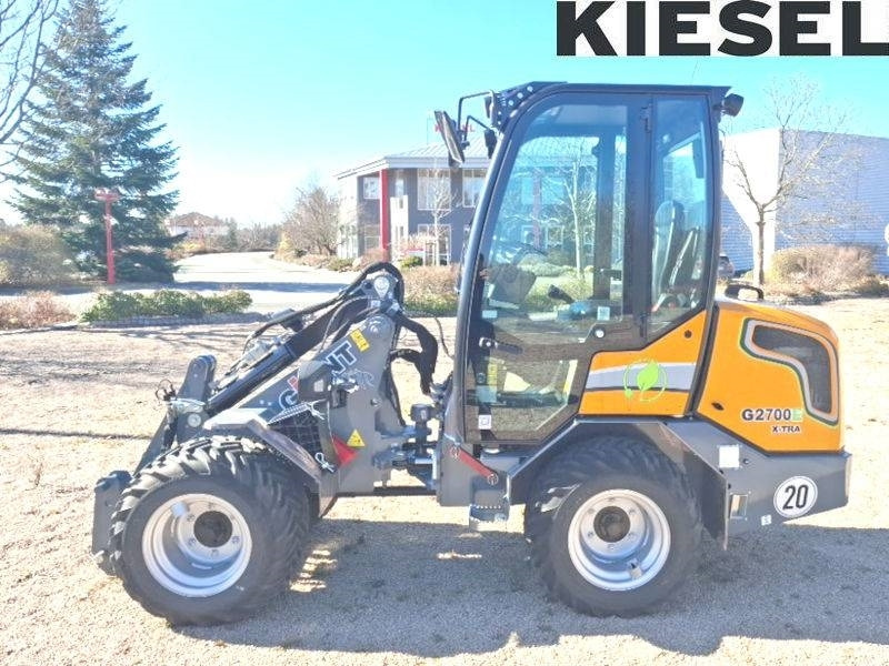 Giant G 2700 E X-Tra Elektro / electric - Kompaktlastare/ Slirstyrda lastare: bild 1 Giant G 2700 E X-Tra Elektro / electric - Kompaktlastare/ Slirstyrda lastare: bild 1