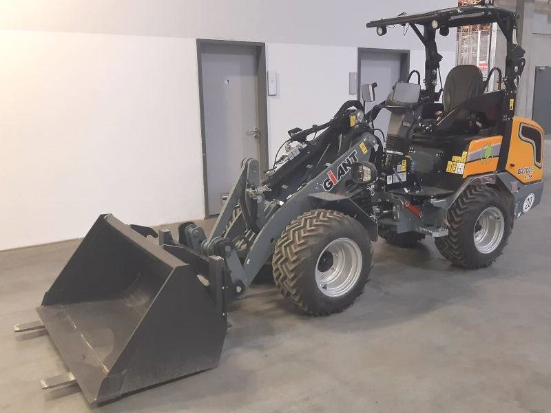 Giant G 2700 E X-Tra Elektro / electric - Kompaktlastare/ Slirstyrda lastare: bild 2 Giant G 2700 E X-Tra Elektro / electric - Kompaktlastare/ Slirstyrda lastare: bild 2