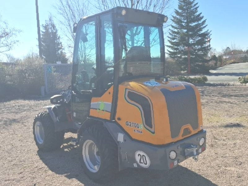 Giant G 2700 E X-Tra Elektro / electric - Kompaktlastare/ Slirstyrda lastare: bild 3 Giant G 2700 E X-Tra Elektro / electric - Kompaktlastare/ Slirstyrda lastare: bild 3