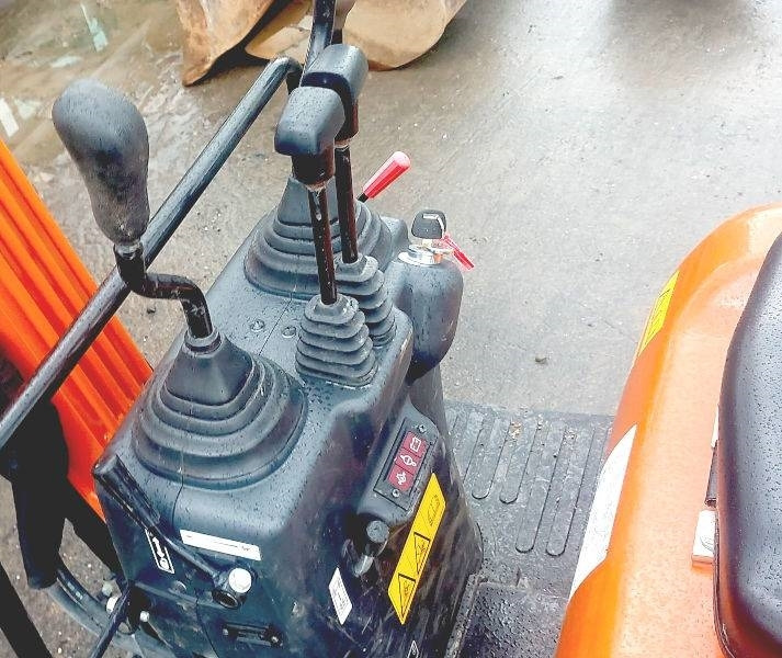 Hitachi ZX 10 U-6 - Minigrävmaskin: bild 5 Hitachi ZX 10 U-6 - Minigrävmaskin: bild 5