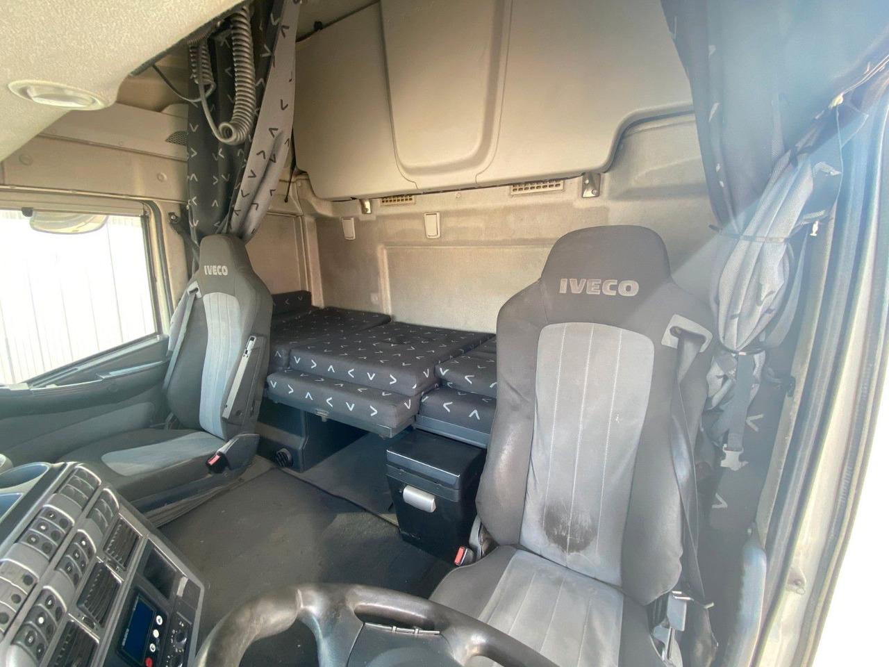 Iveco Stralis AS 440 S46|Retarder*Hydraulik*Standklima - Dragbil: bild 5 Iveco Stralis AS 440 S46|Retarder*Hydraulik*Standklima - Dragbil: bild 5