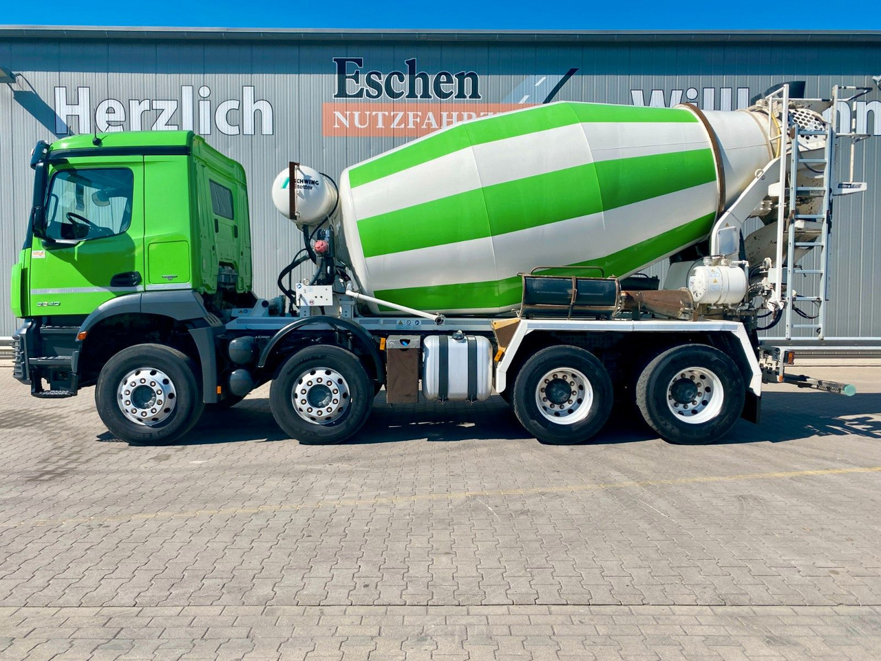 Mercedes-Benz 3240 Arocs 8x4| 9m³ Stetter*Navi*Klima*ASR*Blatt - Betongbil: bild 2 Mercedes-Benz 3240 Arocs 8x4| 9m³ Stetter*Navi*Klima*ASR*Blatt - Betongbil: bild 2