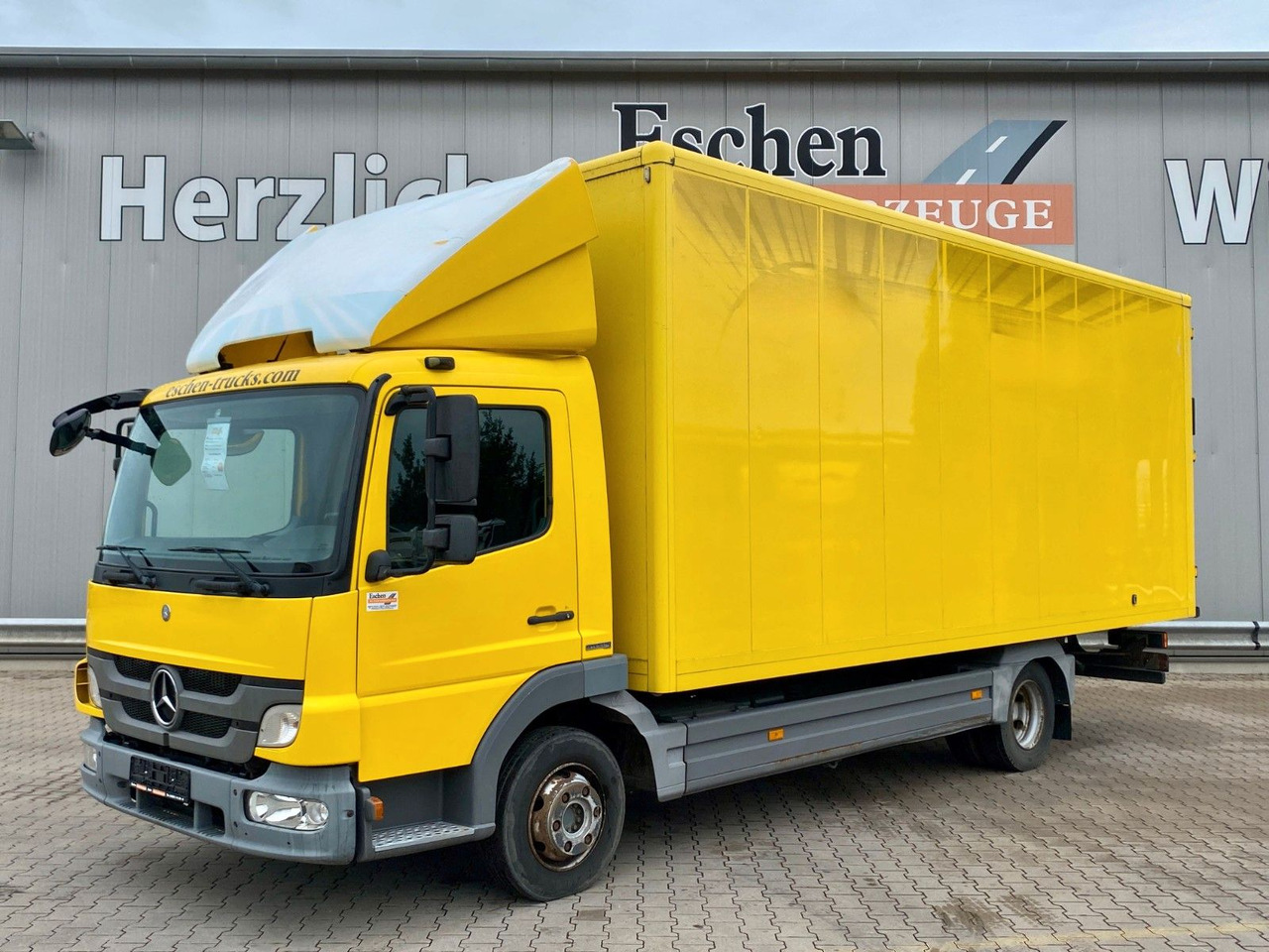 Mercedes-Benz 816 Atego | 3 Sitze*3x Zurrleisten*Portal*ASR Mercedes-Benz 816 Atego | 3 Sitze*3x Zurrleisten*Portal*ASR - Lastbil med skåp: bild 1 Mercedes-Benz 816 Atego | 3 Sitze*3x Zurrleisten*Portal*ASR Mercedes-Benz 816 Atego | 3 Sitze*3x Zurrleisten*Portal*ASR - Lastbil med skåp: bild 1