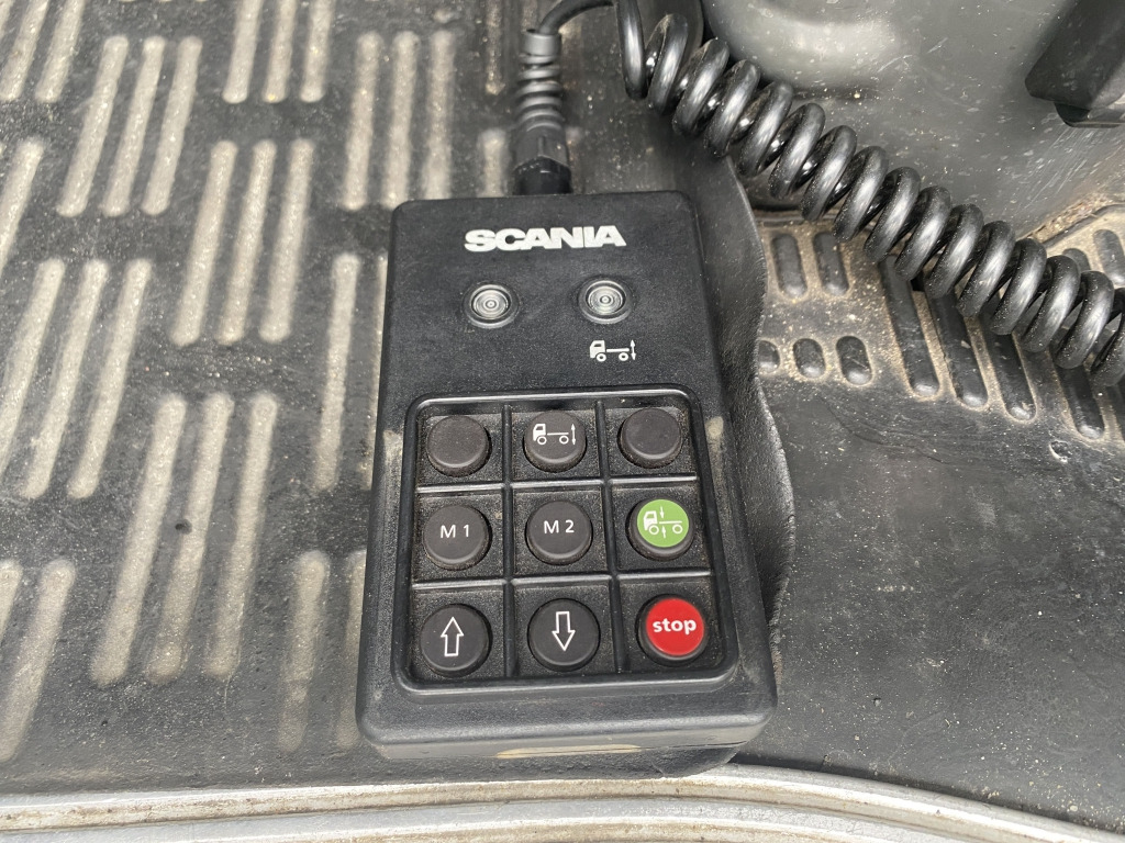 Kapellbil Scania 114 G 340 / 6x2 BL: bild 7