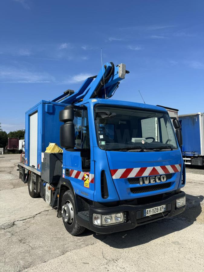 Iveco Eurocargo 100E18 - Billift: bild 1 Iveco Eurocargo 100E18 - Billift: bild 1