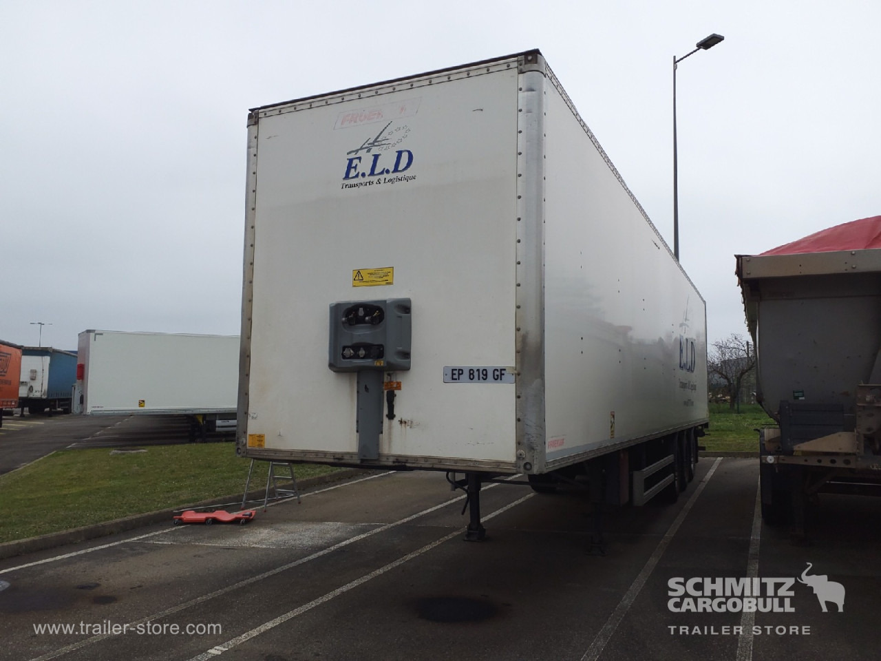 FRUEHAUF Dryfreight Standard Roller shutter door - Skåp semitrailer: bild 4 FRUEHAUF Dryfreight Standard Roller shutter door - Skåp semitrailer: bild 4