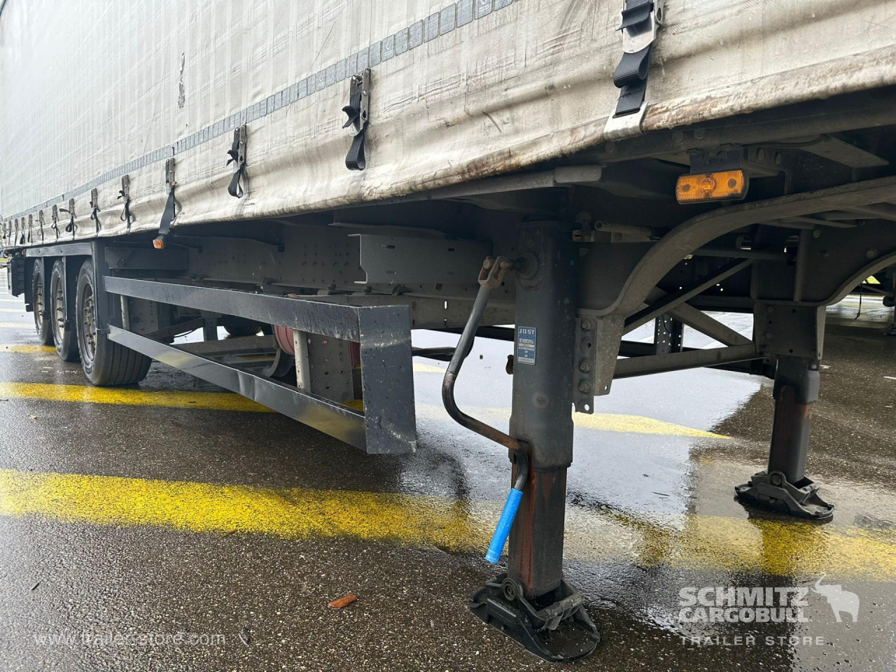 SCHMITZ Curtainsider Standard - Kapelltrailer: bild 4 SCHMITZ Curtainsider Standard - Kapelltrailer: bild 4