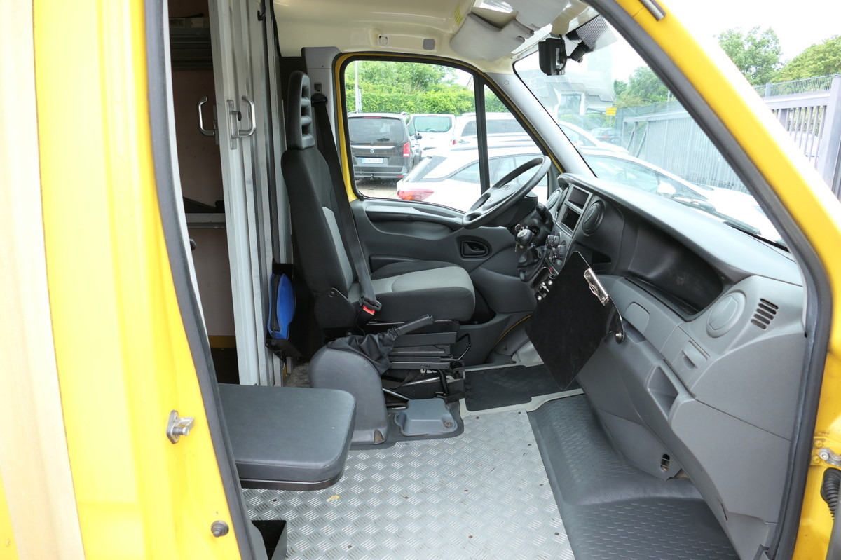 IVECO Daily 35 S11 C30C AUTOMATIK KAMERA Regale LUFT D - Volymskåp: bild 5 IVECO Daily 35 S11 C30C AUTOMATIK KAMERA Regale LUFT D - Volymskåp: bild 5
