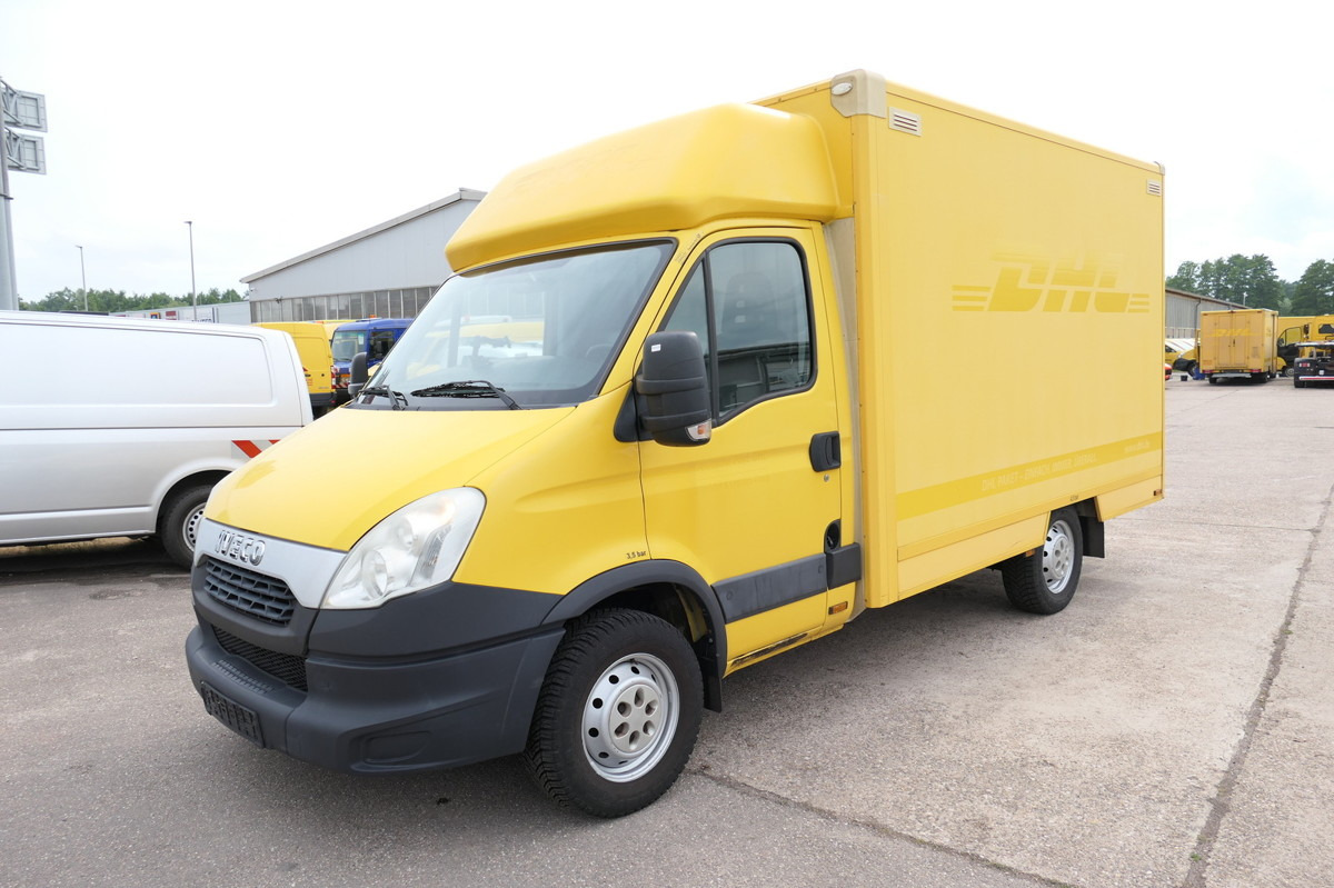 IVECO Daily 35 S11 C30C Kurz AUTOMATIK KAMERA Regale L - Volymskåp: bild 1 IVECO Daily 35 S11 C30C Kurz AUTOMATIK KAMERA Regale L - Volymskåp: bild 1