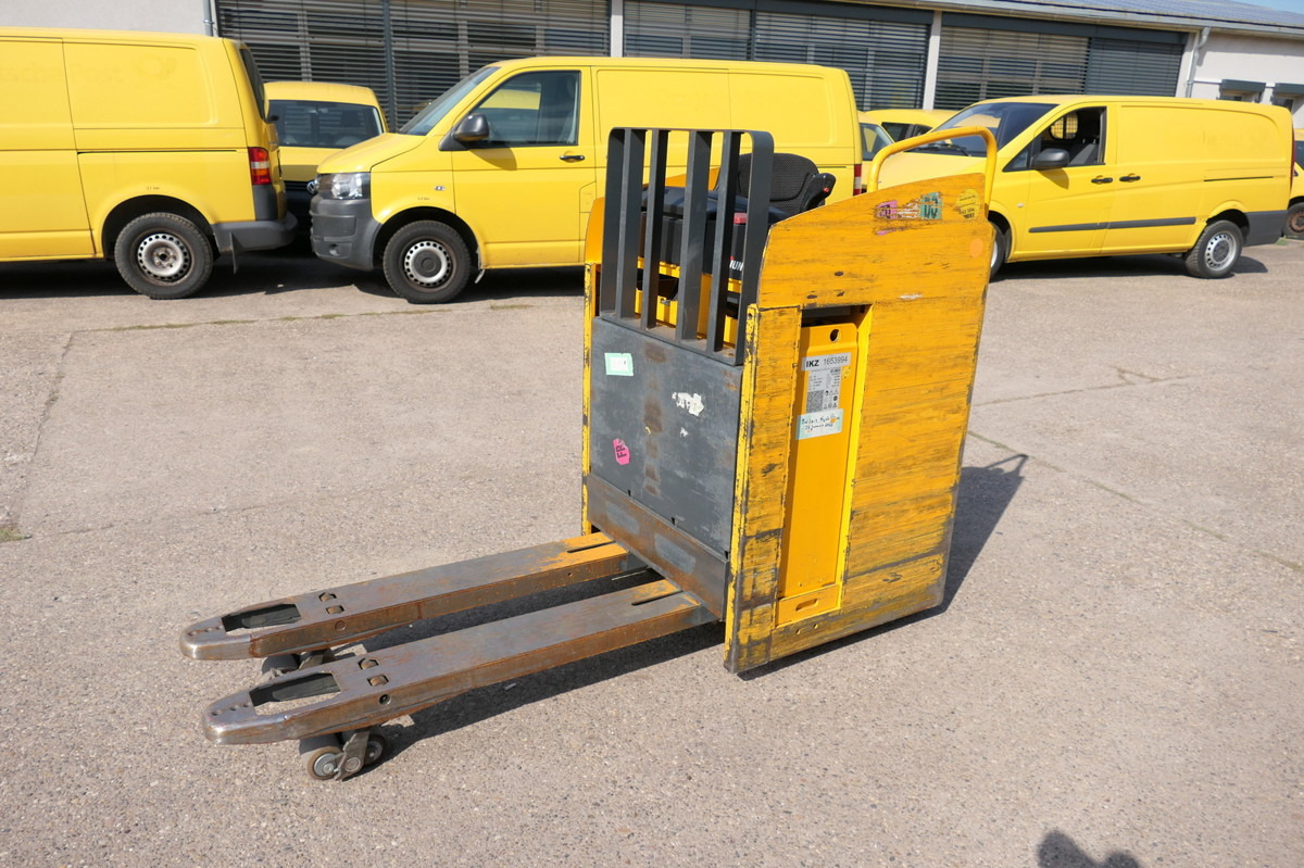 JUNGHEINRICH ESE 220 Batterie 51/2019 - Låglyftar: bild 3 JUNGHEINRICH ESE 220 Batterie 51/2019 - Låglyftar: bild 3
