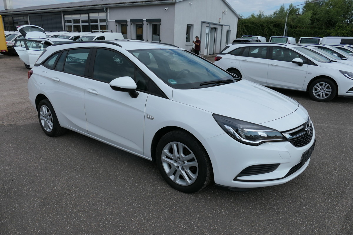 OPEL Astra K 1.6 CDTI Edition S/S KLIMA - Personbil: bild 2 OPEL Astra K 1.6 CDTI Edition S/S KLIMA - Personbil: bild 2